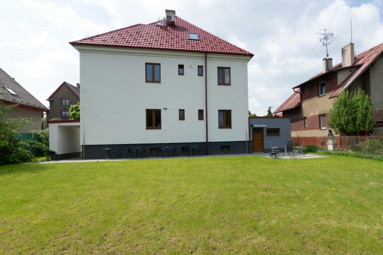 Villa U Areny Ostrava Eksteriør billede